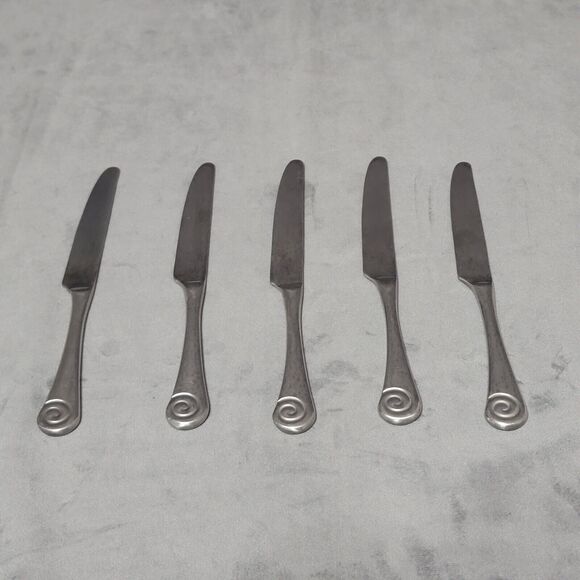 5 Robert Welch Ammonite 18/10 Stainless Butter Knife Flat Handle - Picture 1 of 9